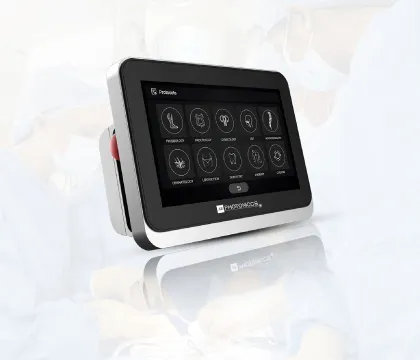 Photoniccs dual-wavelength laser console with touchscreen interface